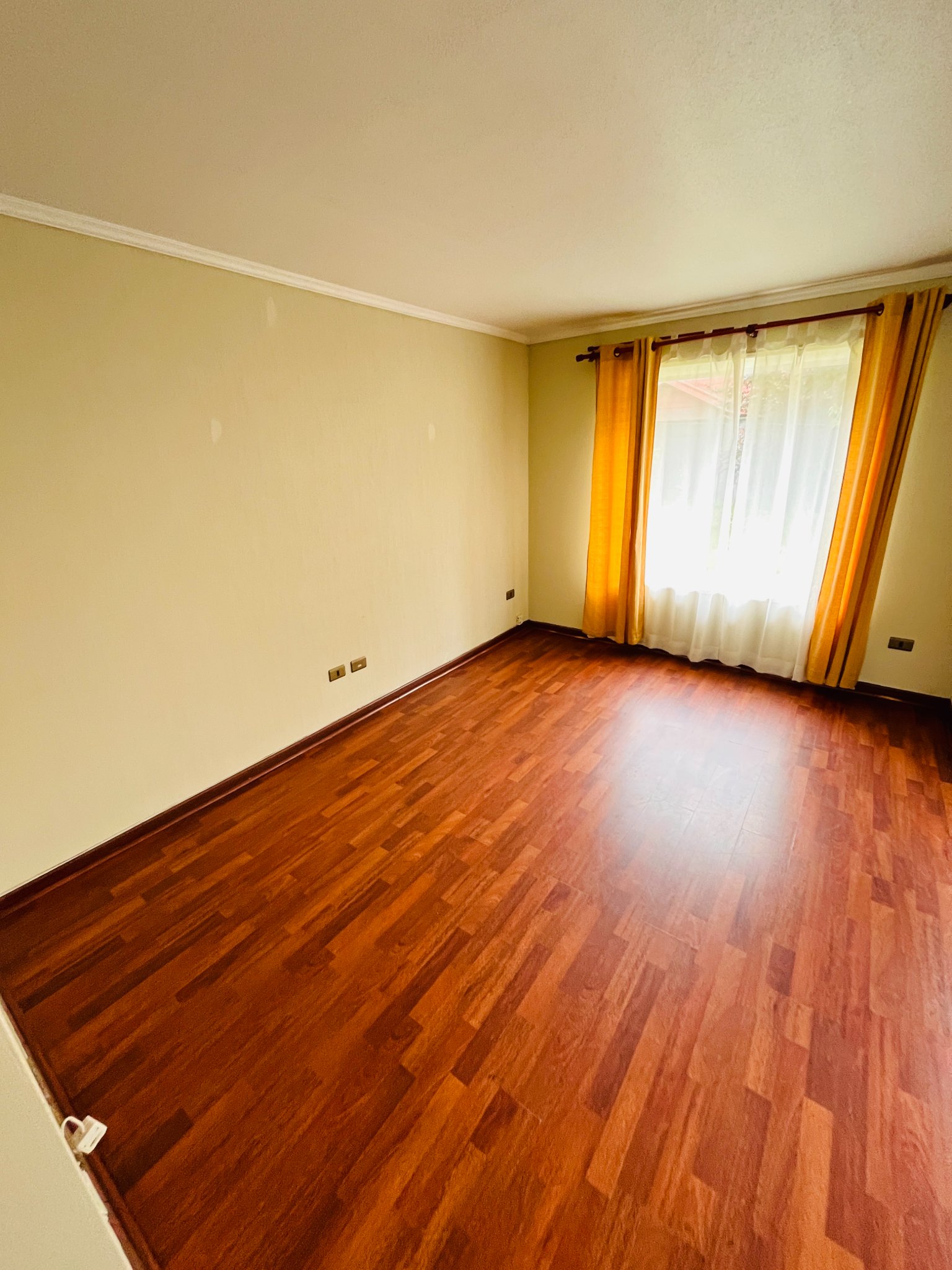 Casa de 3 dormitorios y 3 baños en arriendo · San Pedro de La Paz - 4