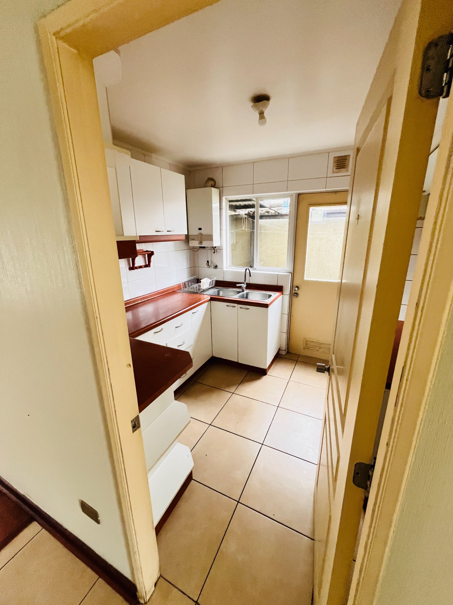 Casa de 3 dormitorios y 3 baños en arriendo · San Pedro de La Paz - 6
